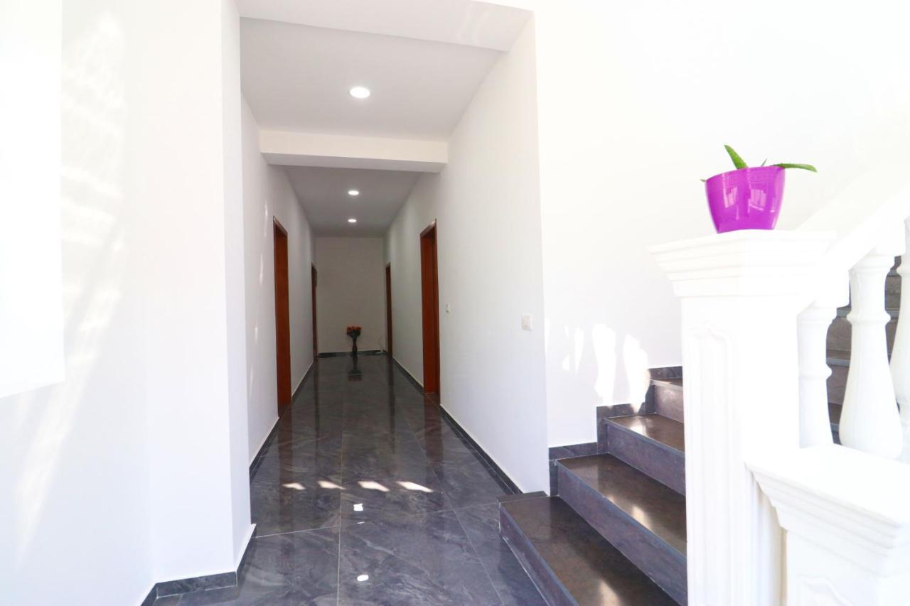Hotel Kristal Vlorë 외부 사진